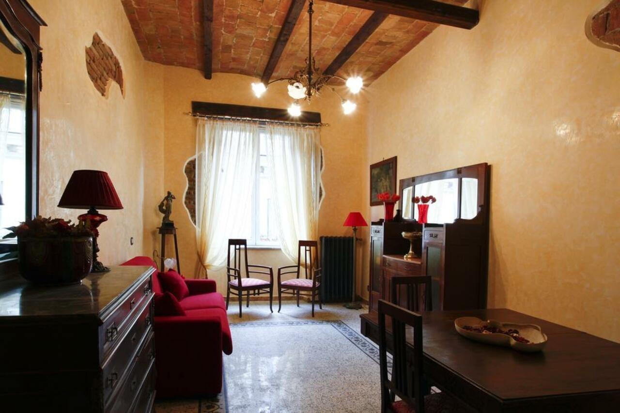 Casa Vacanza Colosseo โรม ภายนอก รูปภาพ